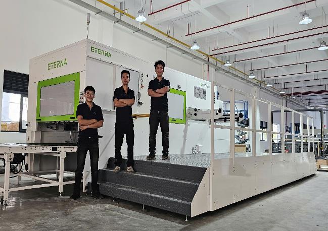 Đội kỹ thuật PTS hoàn thành lắp đặt máy bế tự động